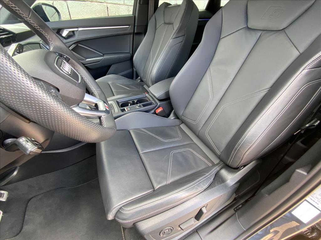 Audi-Q3-2.0 40 TFSI GASOLINA PERFORMANCE BLACK QUATTRO TIPTRONIC