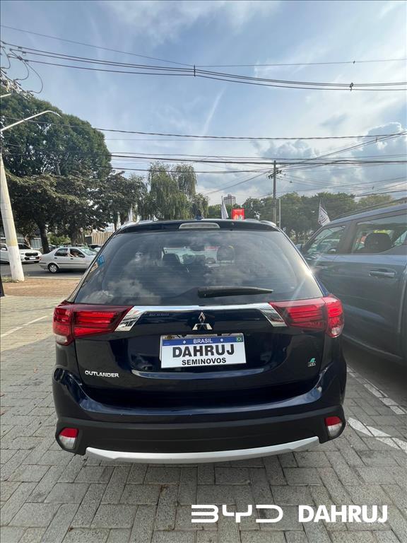 OUTLANDER 2.0 COMFORT 16V GASOLINA 4P AUTOMÁTICO12
