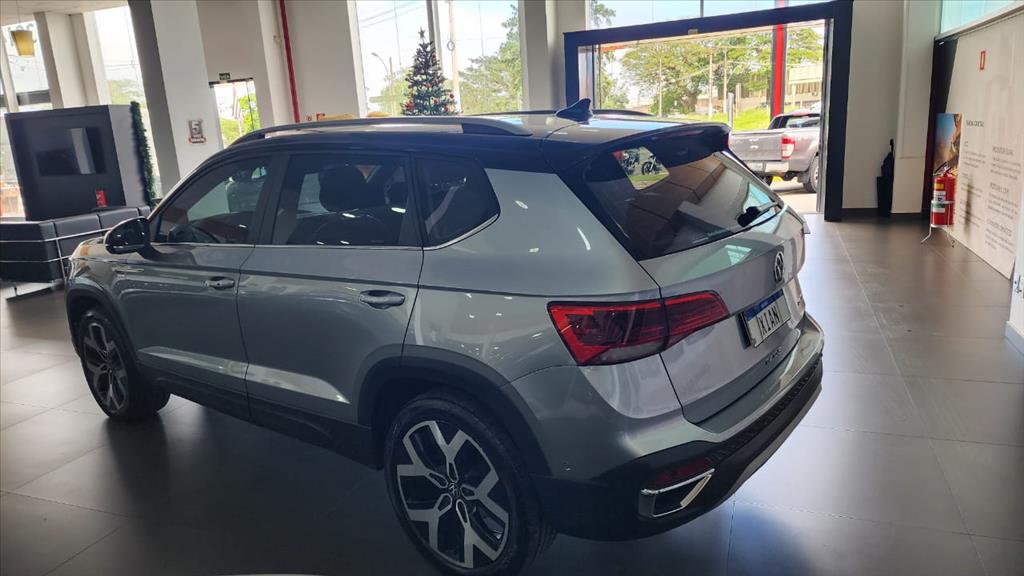 TAOS 1.4 250 TSI TOTAL FLEX HIGHLINE AUTOMÁTICO4