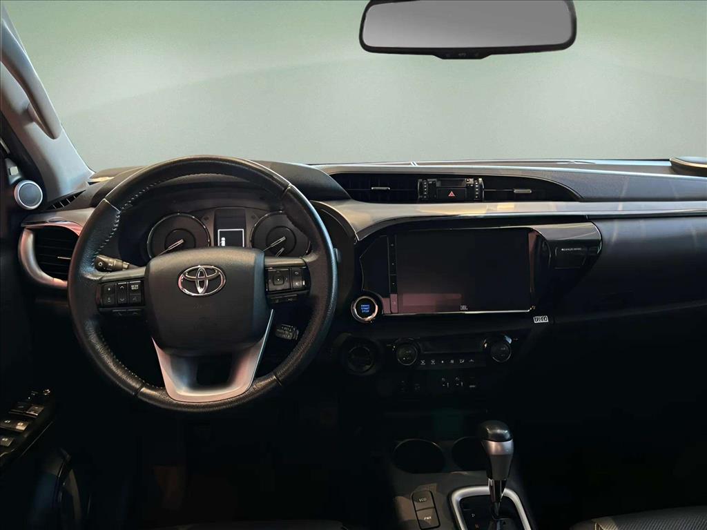 HILUX 2.8 D-4D TURBO DIESEL CD SRX 4X4 AUTOMÁTICO8