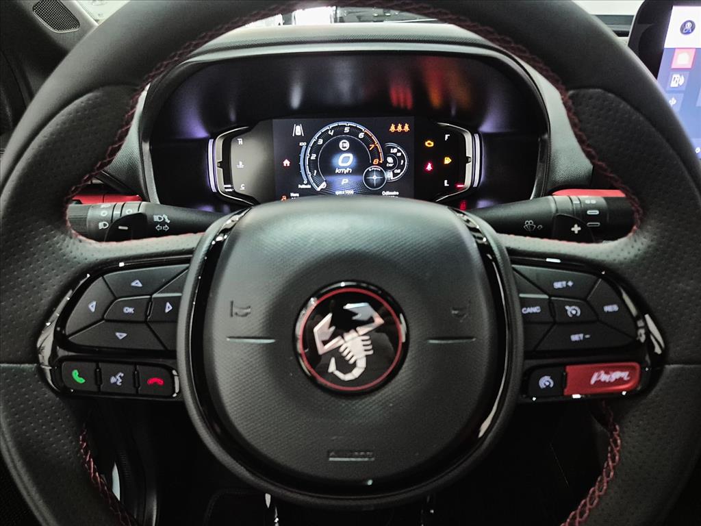 Fiat-FASTBACK-1.3 TURBO 270 FLEX ABARTH AT6