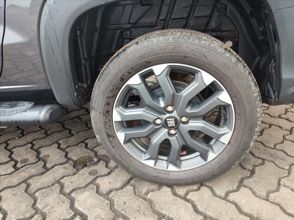 STRADA 1.0 TURBO 200 FLEX ULTRA CD CVT15