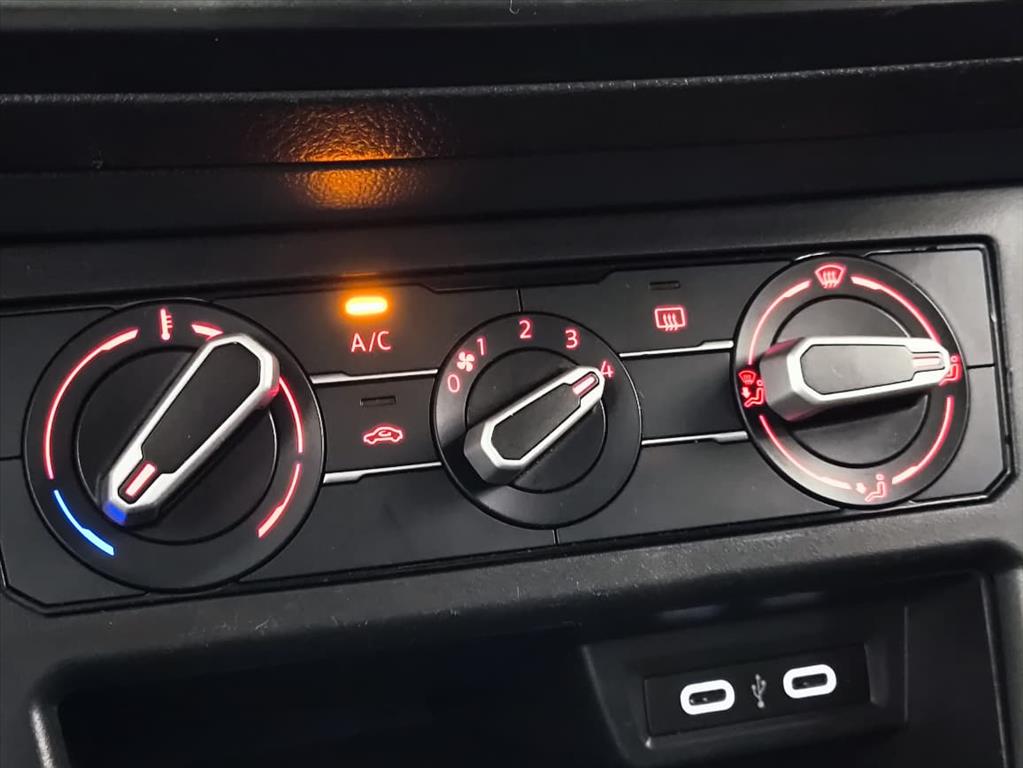 POLO 1.0 MPI TRACK MANUAL9