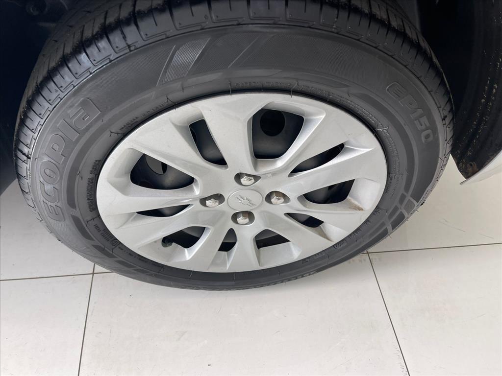 GM - Chevrolet-ONIX-1.0 FLEX LT MANUAL
