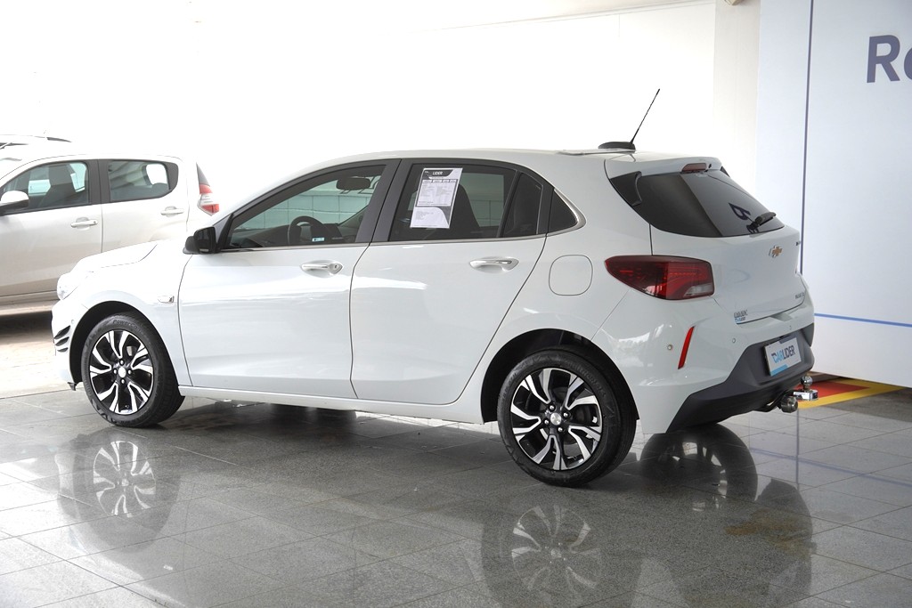 ONIX 1.0 TURBO FLEX PREMIER AUTOMÁTICO4