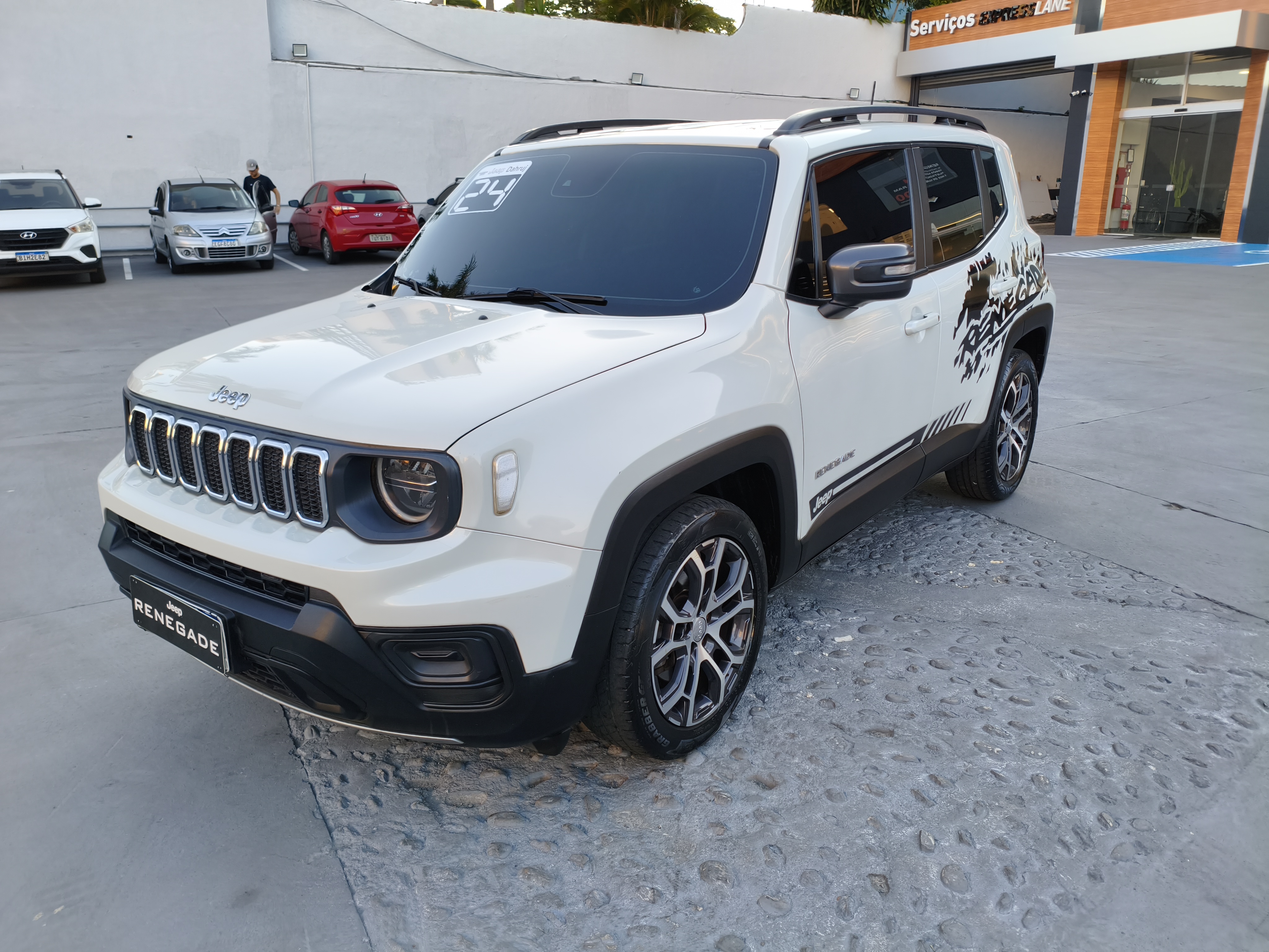 RENEGADE 1.3 T270 TURBO FLEX LONGITUDE AT69