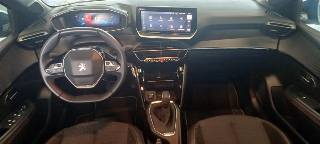 208 1.6 16V FLEX ROADTRIP AT610