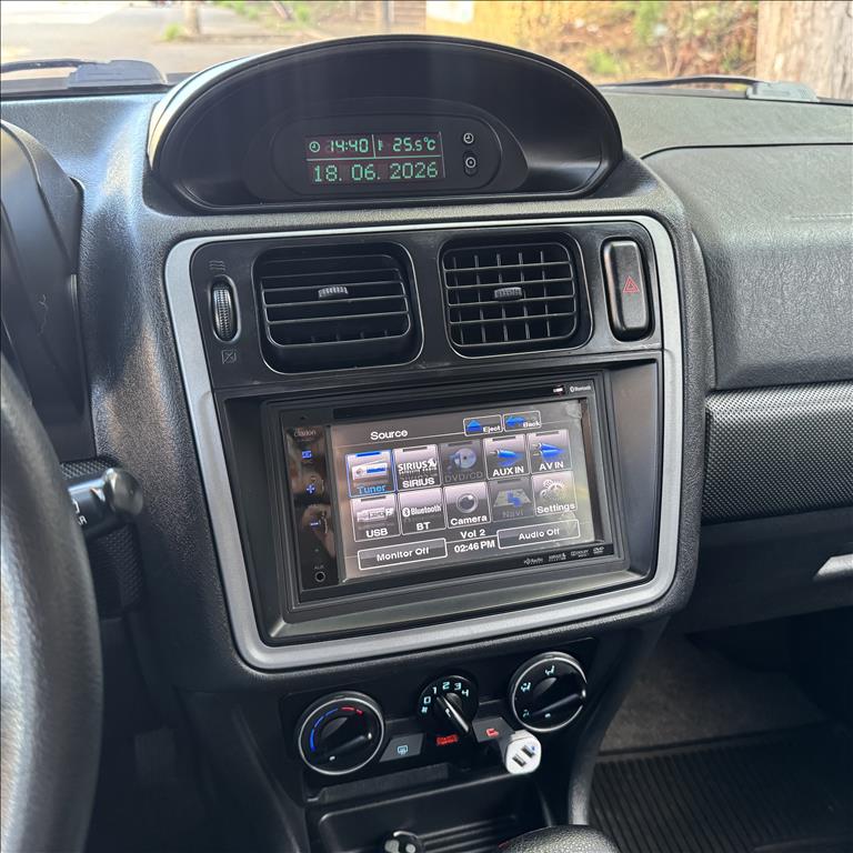 Mitsubishi-PAJERO TR4-2.0 4X4 16V 140CV FLEX 4P AUTOMÁTICO