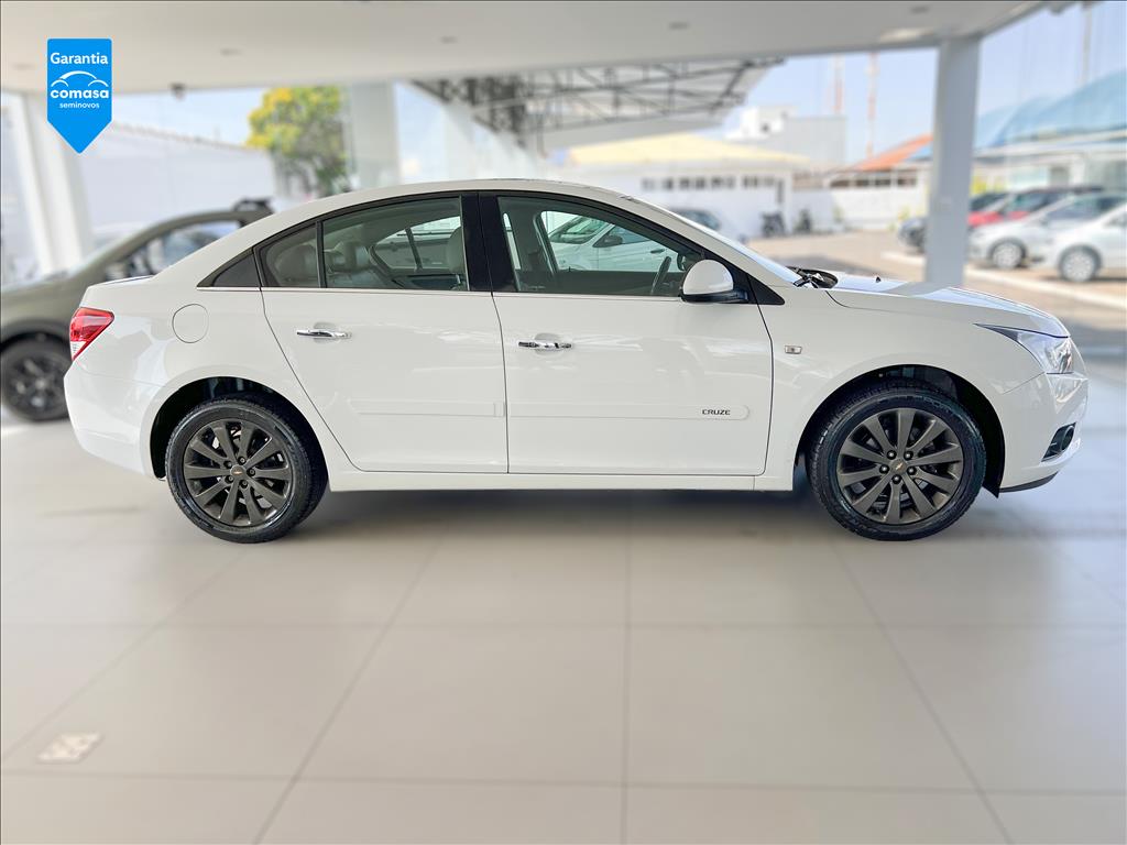 CRUZE 1.8 LTZ 16V FLEX 4P AUTOMÁTICO3 CRUZE 1.8 LTZ 16V FLEX 4P AUTOMÁTICO3