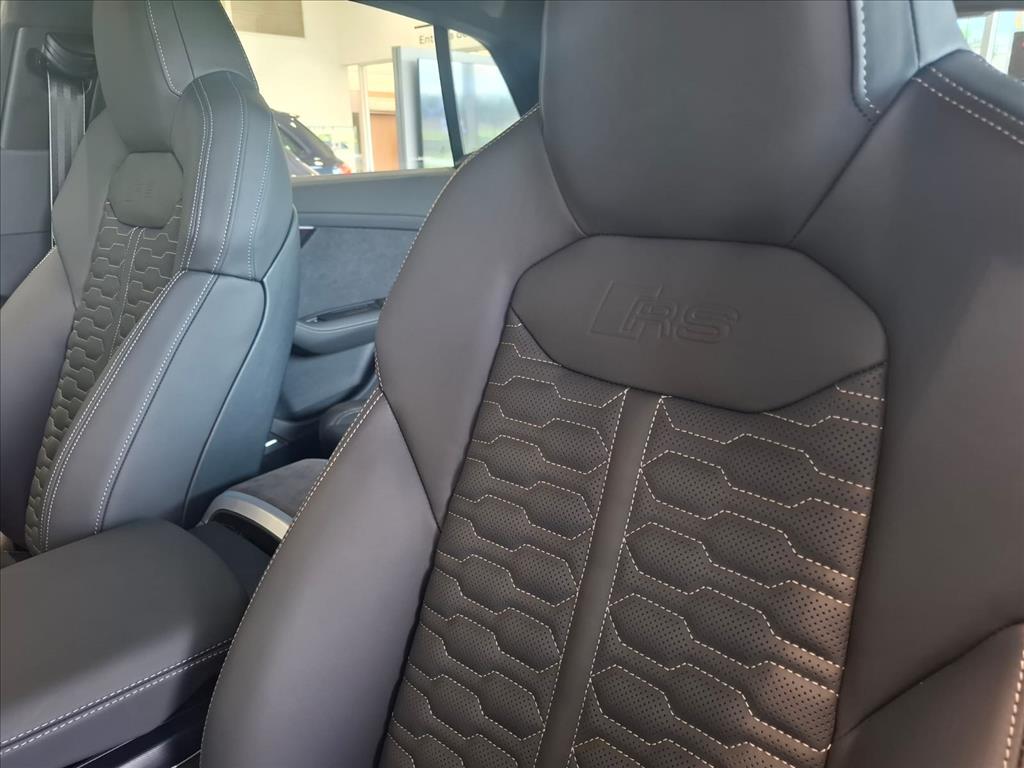 Audi-RS Q8-4.0 V8 TWINTURBO GASOLINA PERFORMANCE TIPTRONIC