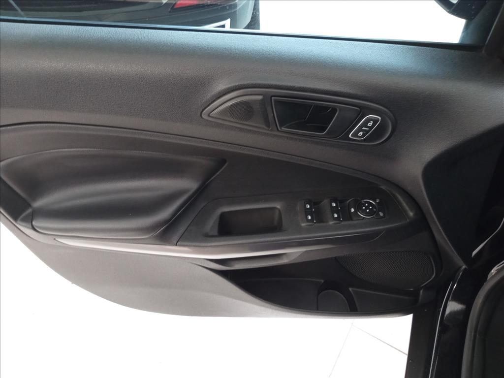 ECOSPORT 1.5 TI-VCT FLEX FREESTYLE AUTOMÁTICO9