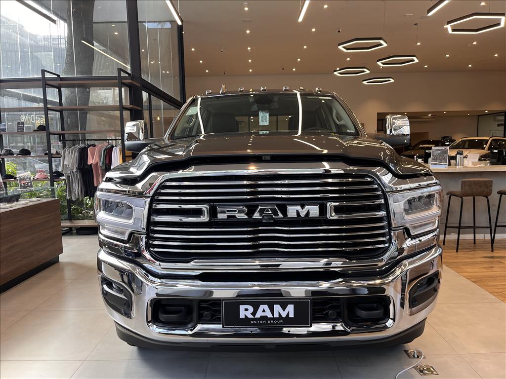 6.7 I6 TURBO DIESEL LARAMIE CD 4X4 AUTOMÁTICO