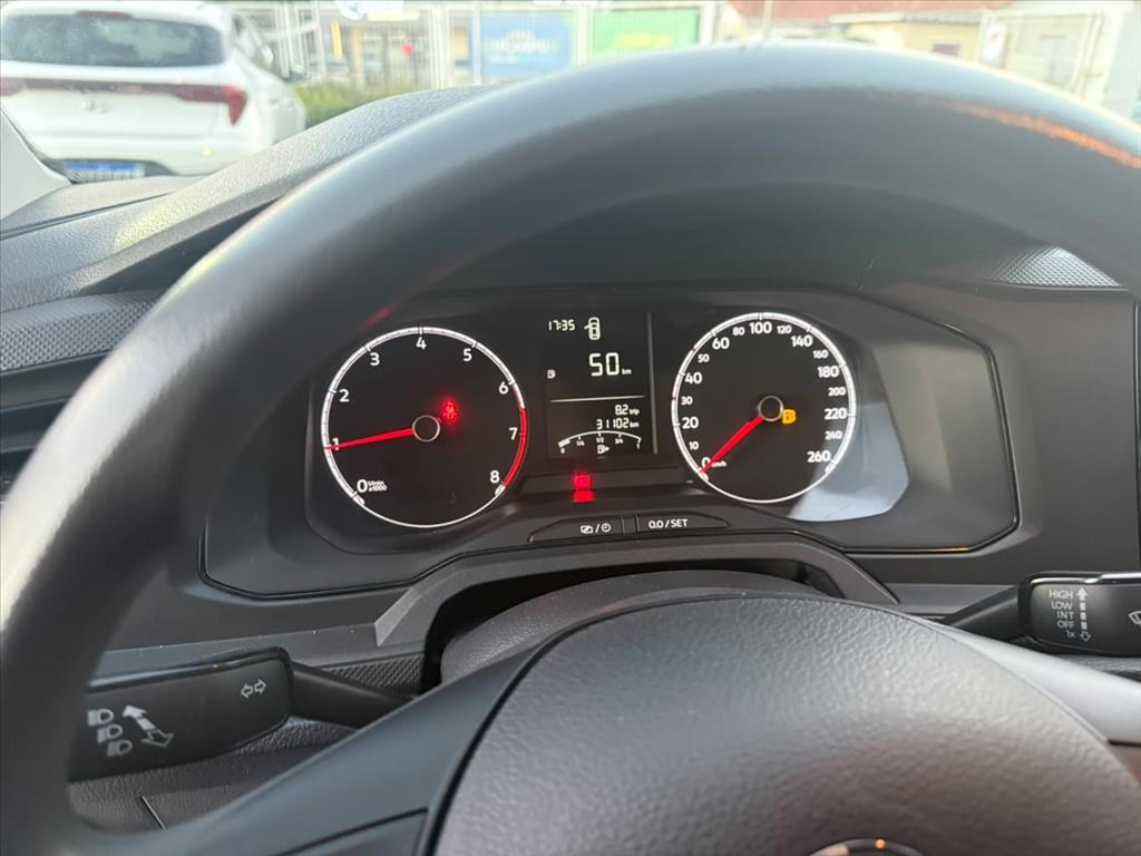POLO 1.0 MPI TRACK MANUAL9