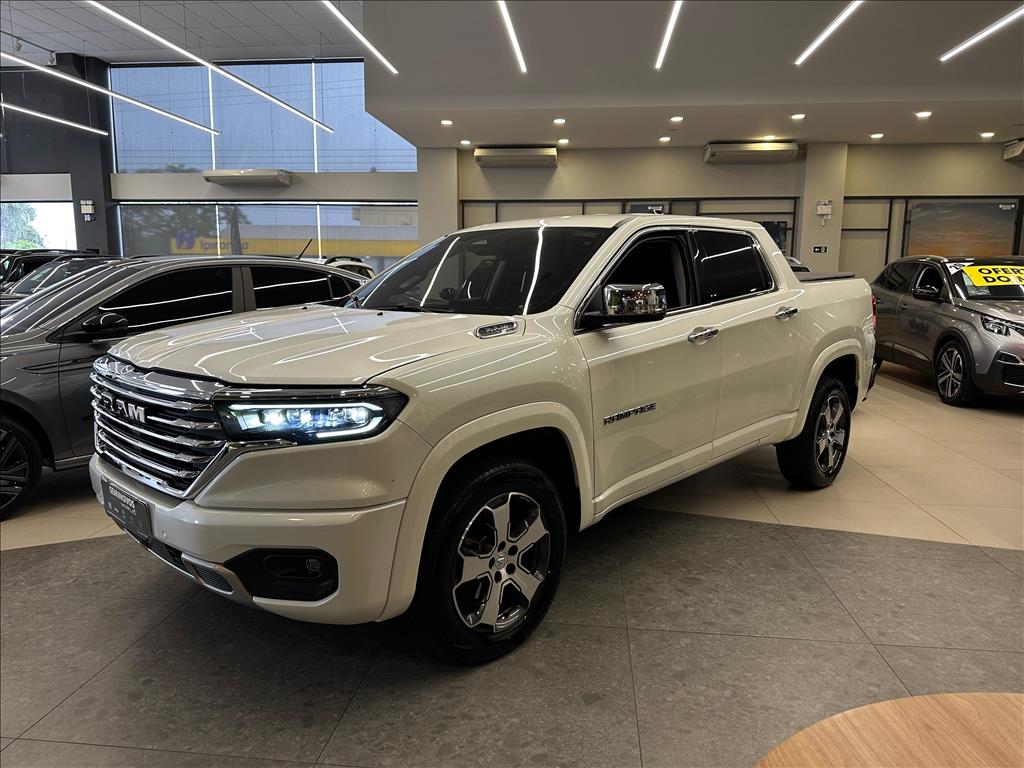 RAMPAGE 2.0 TURBO DIESEL LARAMIE 4X4 AUTOMÁTICO3