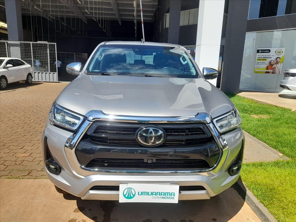 HILUX 2.8 D-4D TURBO DIESEL CD SRX 4X4 AUTOMÁTICO