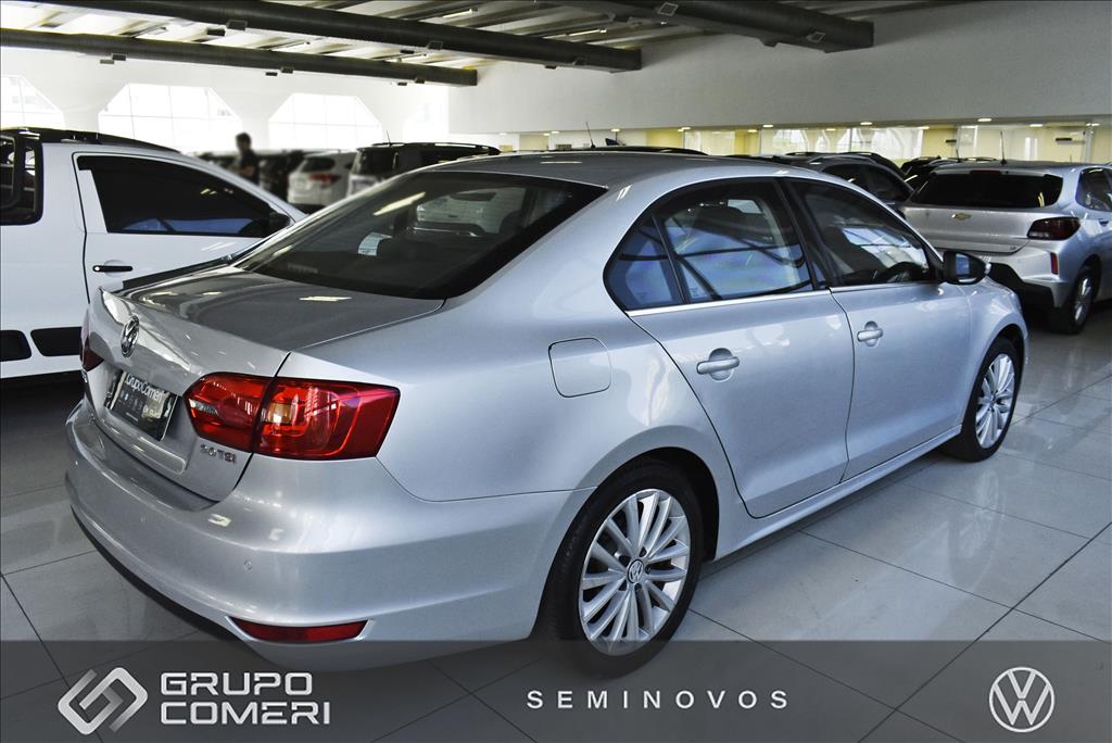 JETTA 2.0 TSI HIGHLINE 211CV GASOLINA 4P TIPTRONIC1
