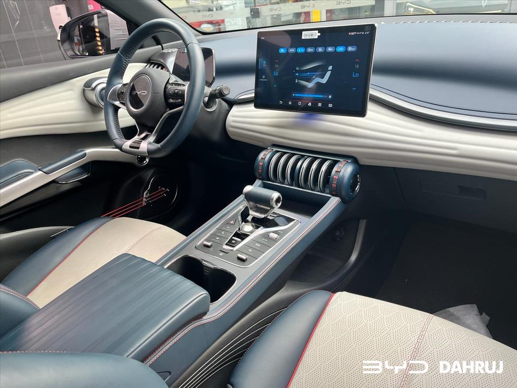 YUAN PLUS 60,8 KW ELÉTRICO11