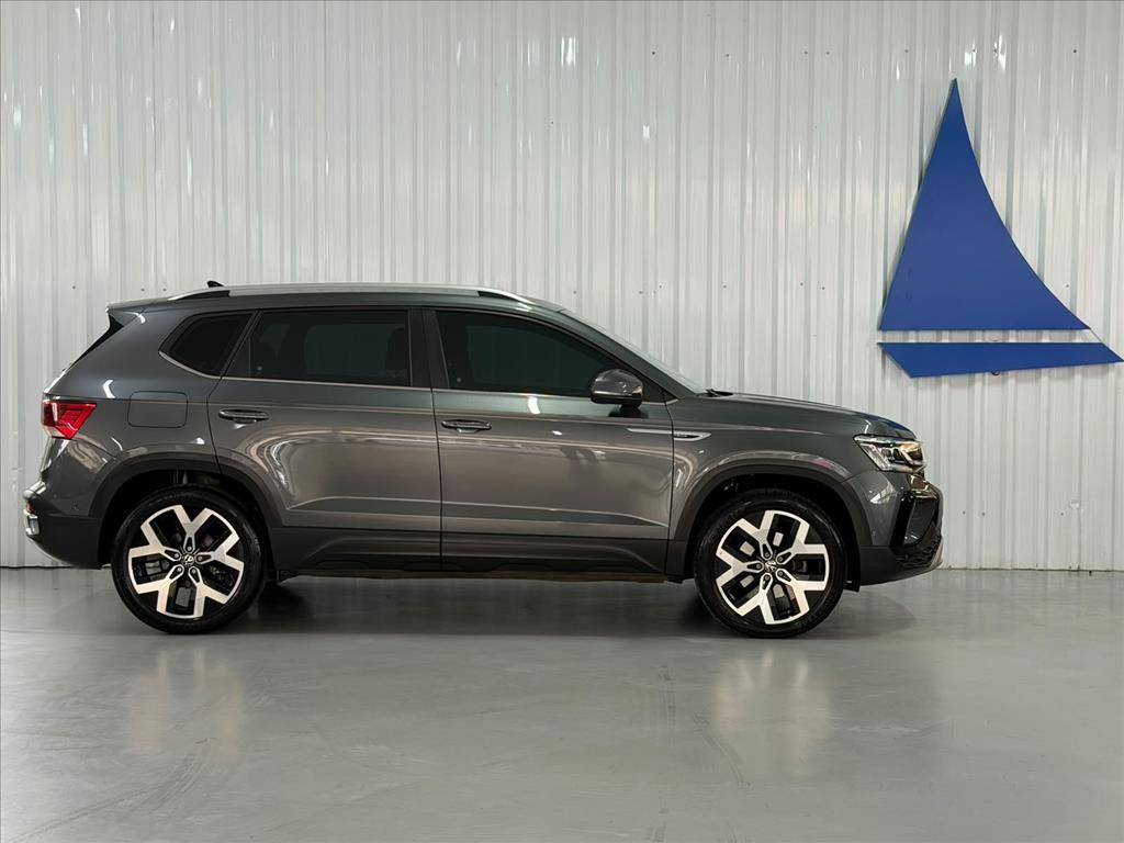 TAOS 1.4 250 TSI TOTAL FLEX HIGHLINE AUTOMÁTICO1
