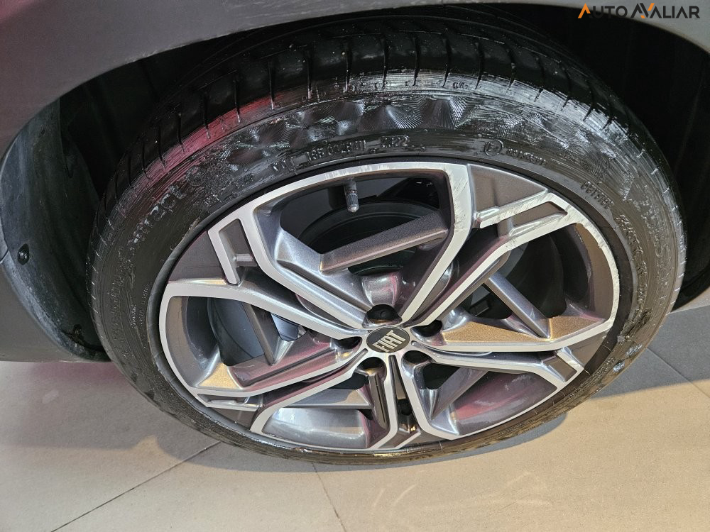 Fiat-FASTBACK-1.0 TURBO 200 FLEX IMPETUS CVT