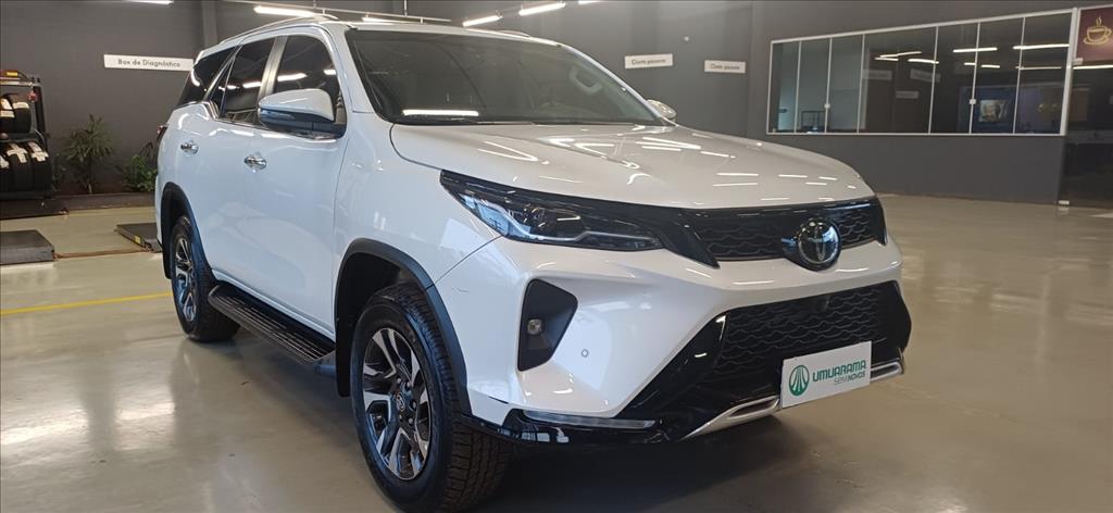 HILUX SW4 2.8 D-4D TURBO DIESEL SRX PLATINUM 7L 4X4 AUTOMÁTICO3