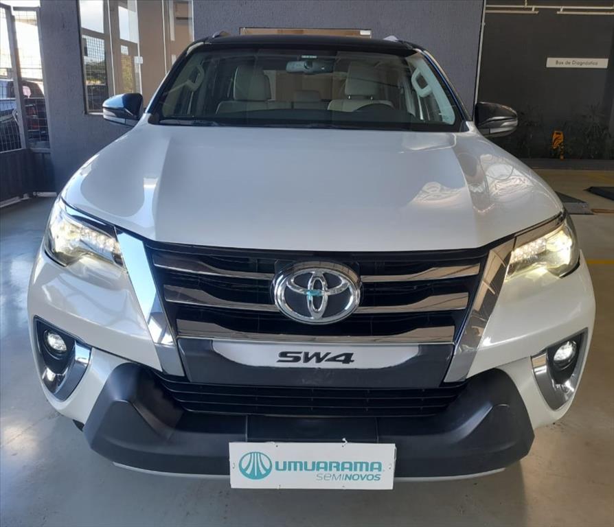 HILUX SW4 2.8 SRX DIAMOND 4X4 7 LUGARES 16V TURBO INTERCOOLER DIESEL 4P AUTOMÁTICO1