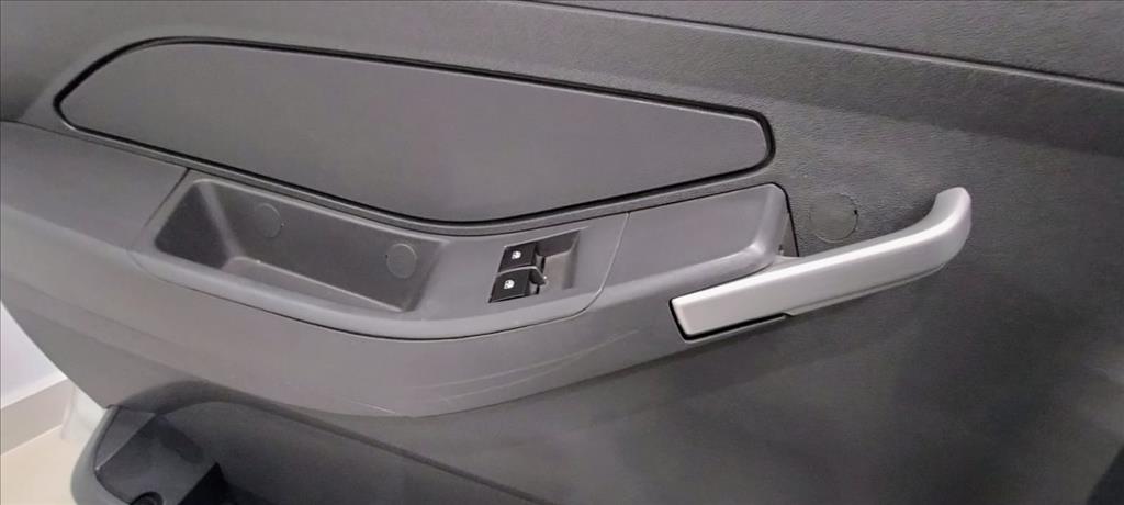 MONTANA 1.4 MPFI LS CS 8V FLEX 2P MANUAL10