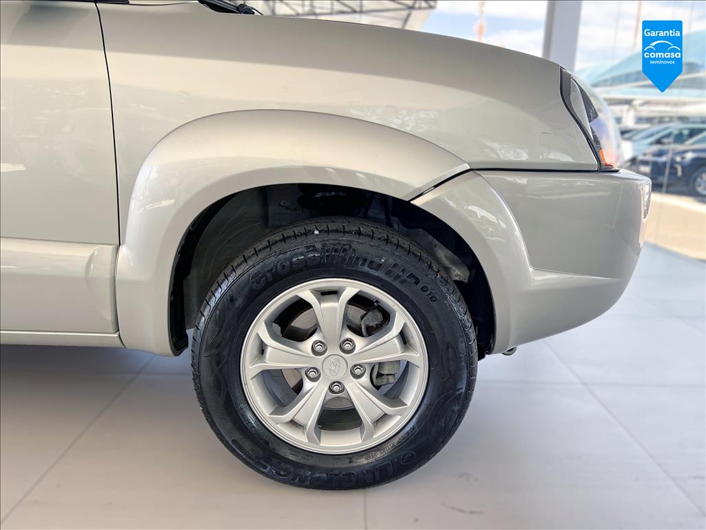 TUCSON 2.0 MPFI GL 16V 142CV 2WD GASOLINA 4P MANUAL4