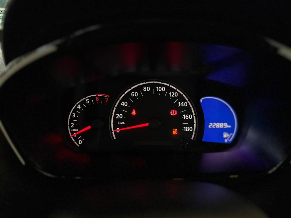 Renault-KWID-1.0 12V SCE FLEX INTENSE MANUAL