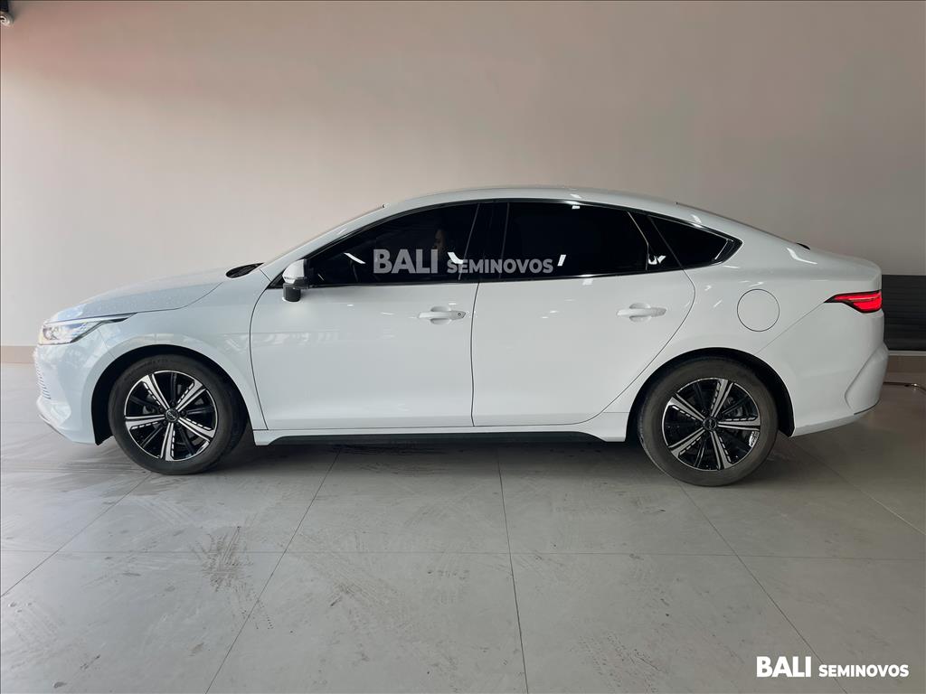 KING 1.5 DM-I PHEV GL AUTOMÁTICO4