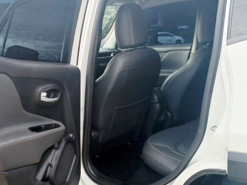 RENEGADE 1.8 16V FLEX SPORT 4P AUTOMÁTICO5