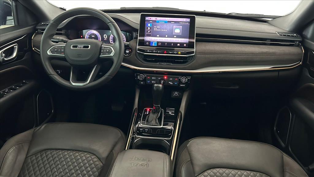 COMMANDER 1.3 T270 TURBO FLEX OVERLAND AT65