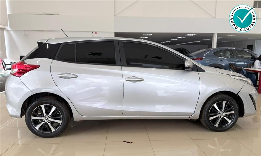 YARIS 1.5 16V FLEX XLS CONNECT MULTIDRIVE4