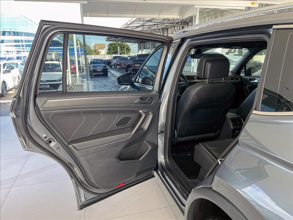 TIGUAN 2.0 300 TSI GASOLINA ALLSPACE R-LINE AUTOMÁTICO16