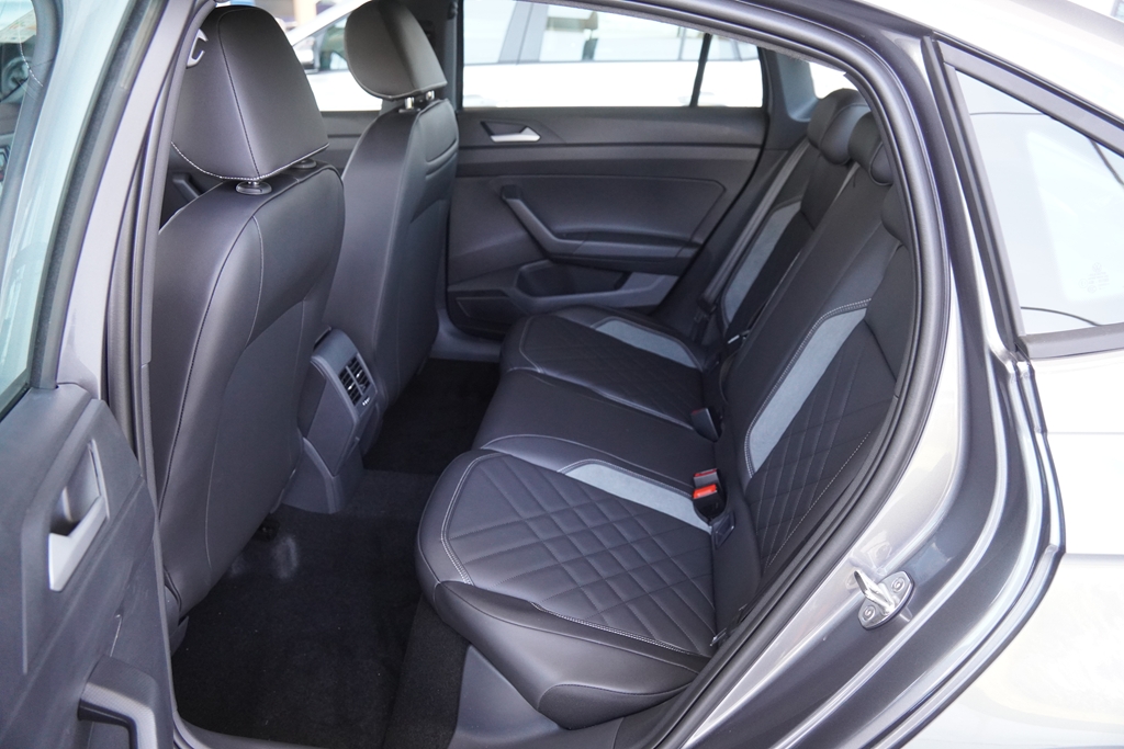 VIRTUS 1.4 250 TSI EXCLUSIVE AUTOMÁTICO8