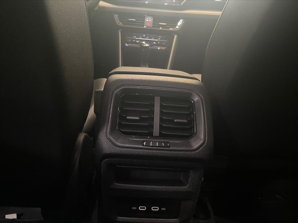 TAOS 1.4 250 TSI TOTAL FLEX COMFORTLINE AUTOMÁTICO11