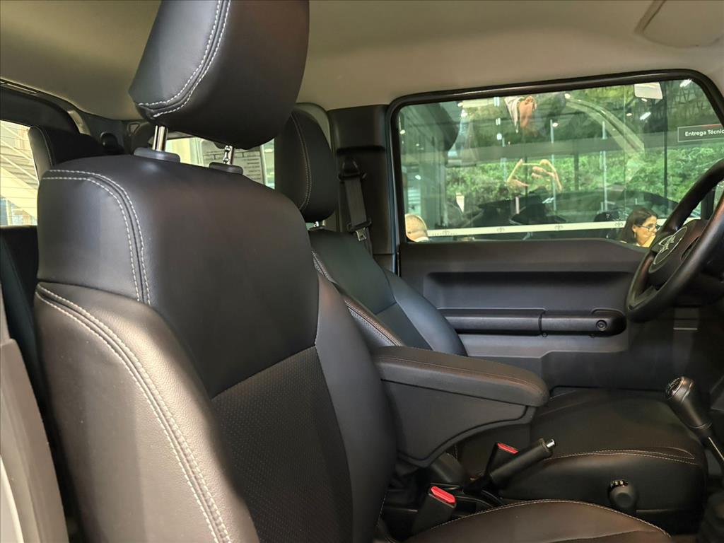 JIMNY 1.5 GASOLINA SIERRA 4YOU 4X4 MANUAL11