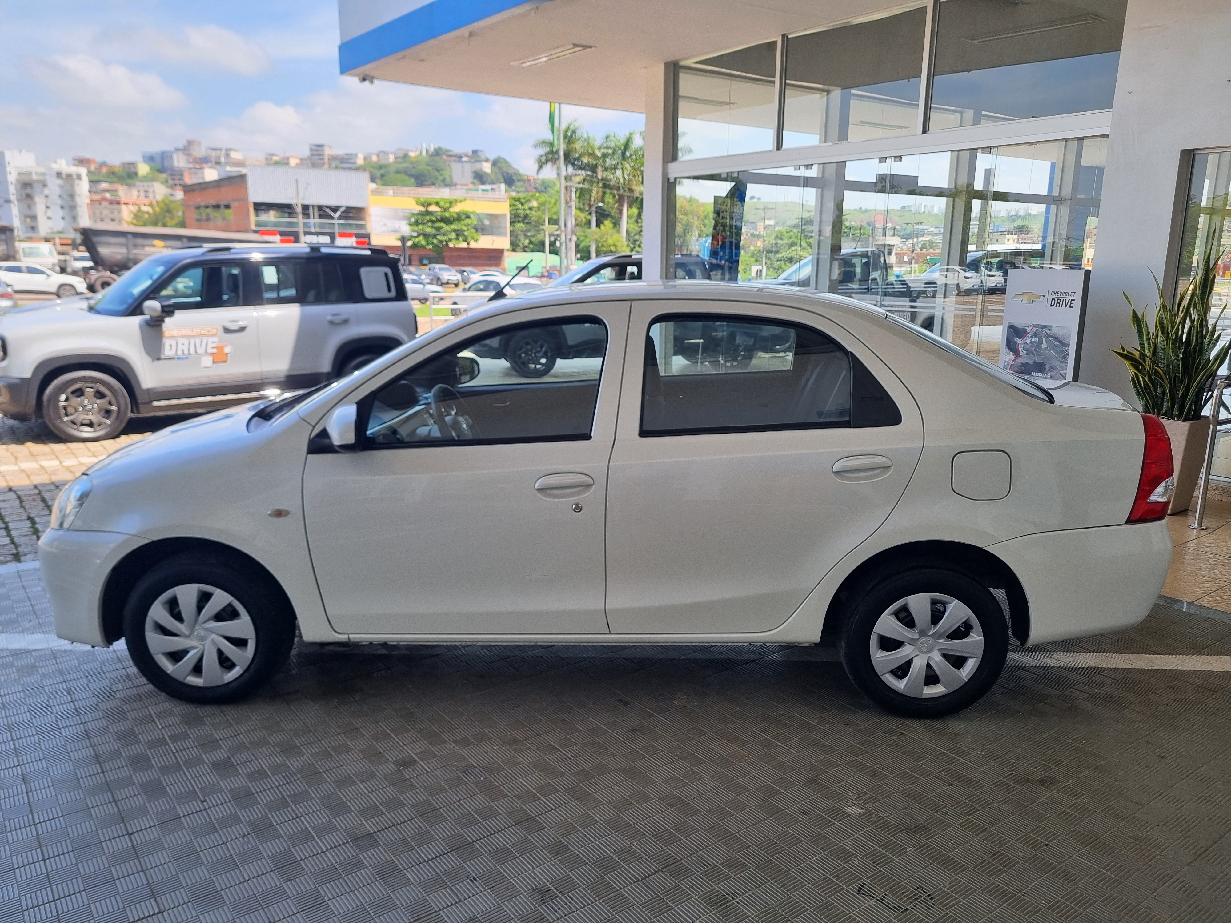 ETIOS 1.5 X SEDAN 16V FLEX 4P MANUAL