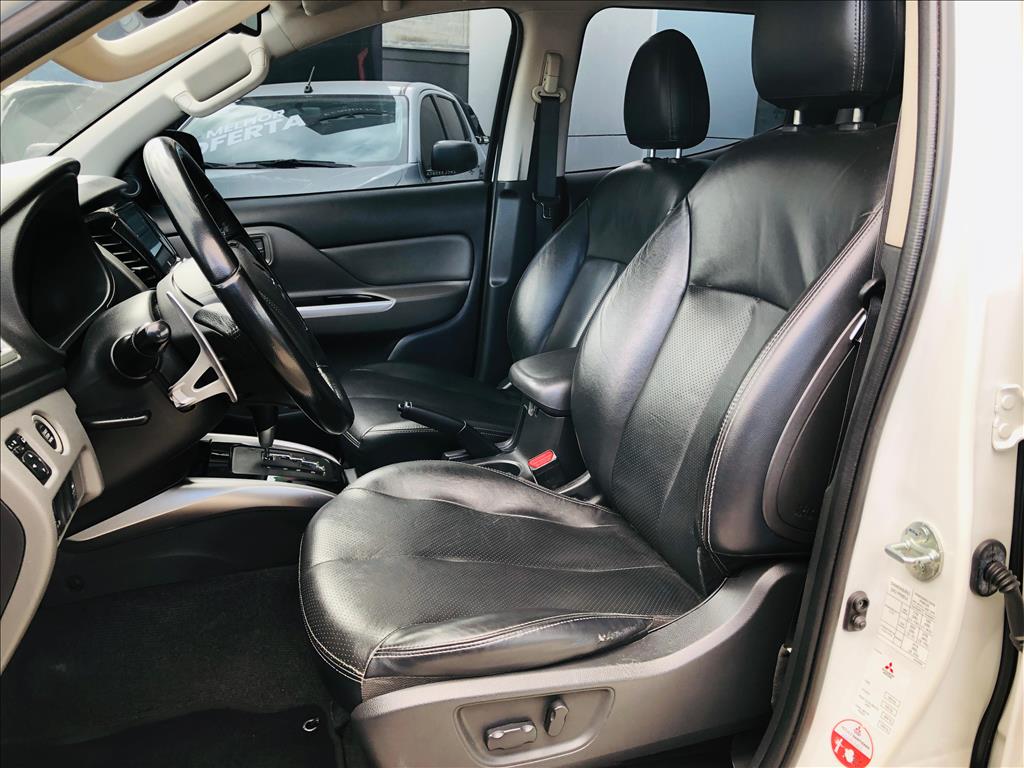 L200 TRITON 2.4 16V TURBO DIESEL SPORT HPE-S CD 4P 4X4 AUTOMÁTICO7