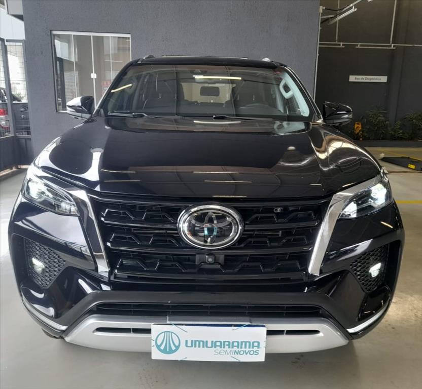 HILUX SW4 2.8 D-4D TURBO DIESEL SRX 7L 4X4 AUTOMÁTICO1