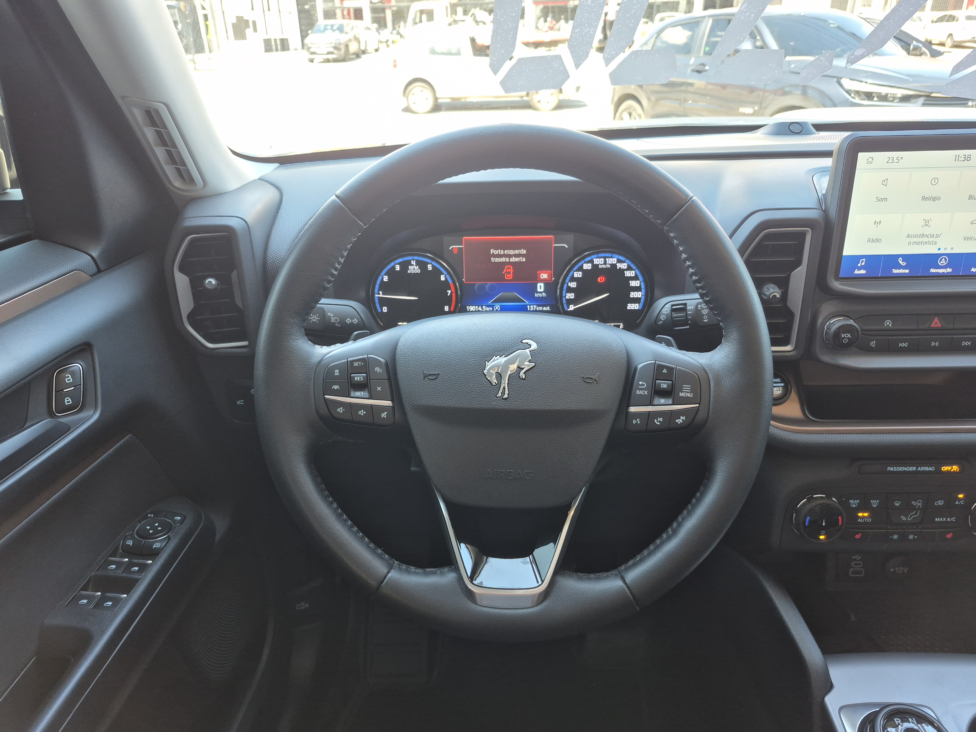 Foto ilustrativa do carro