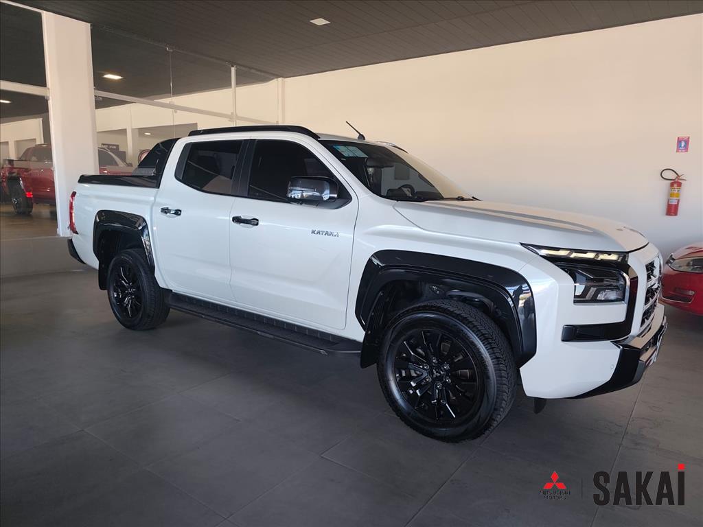 2.4 BITURBO DIESEL CD KATANA 4X4 AUTOMÁTICO
