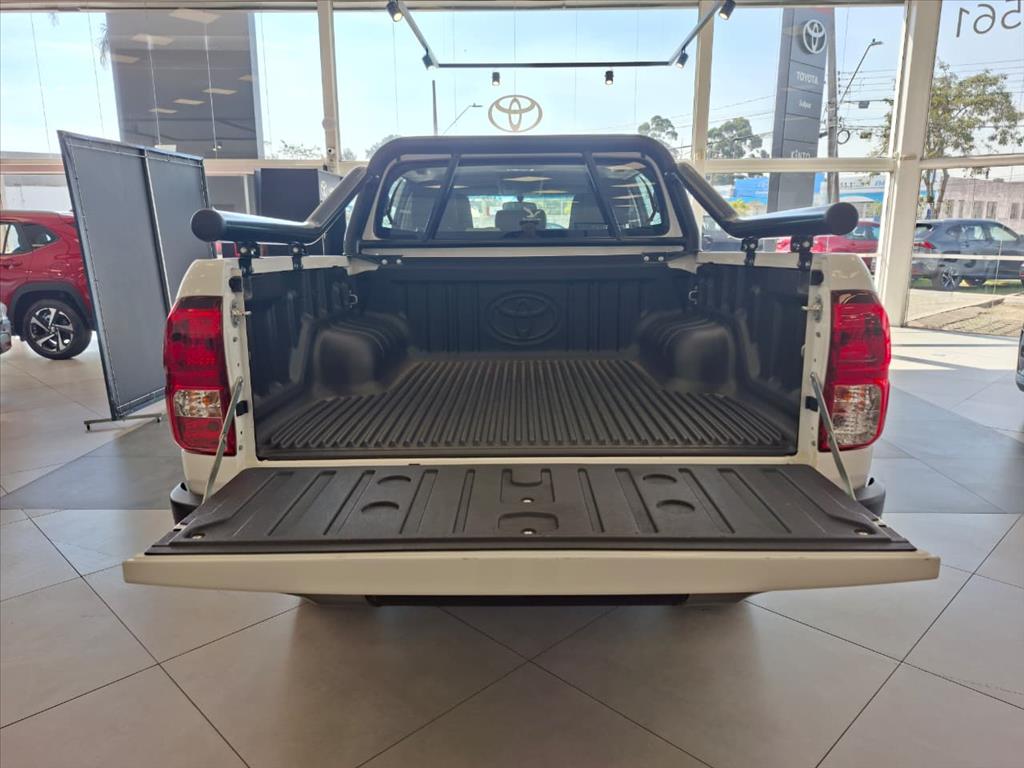 HILUX 2.8 D-4D TURBO DIESEL CD SRX 4X4 AUTOMÁTICO7
