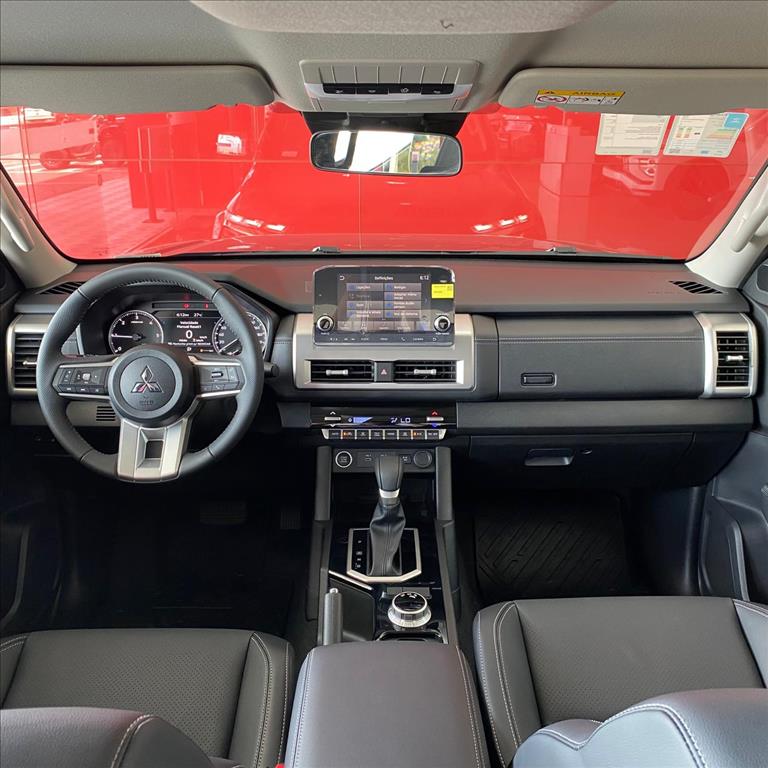 Mitsubishi-TRITON-2.4 BITURBO DIESEL CD HPE 4X4 AUTOMÁTICO