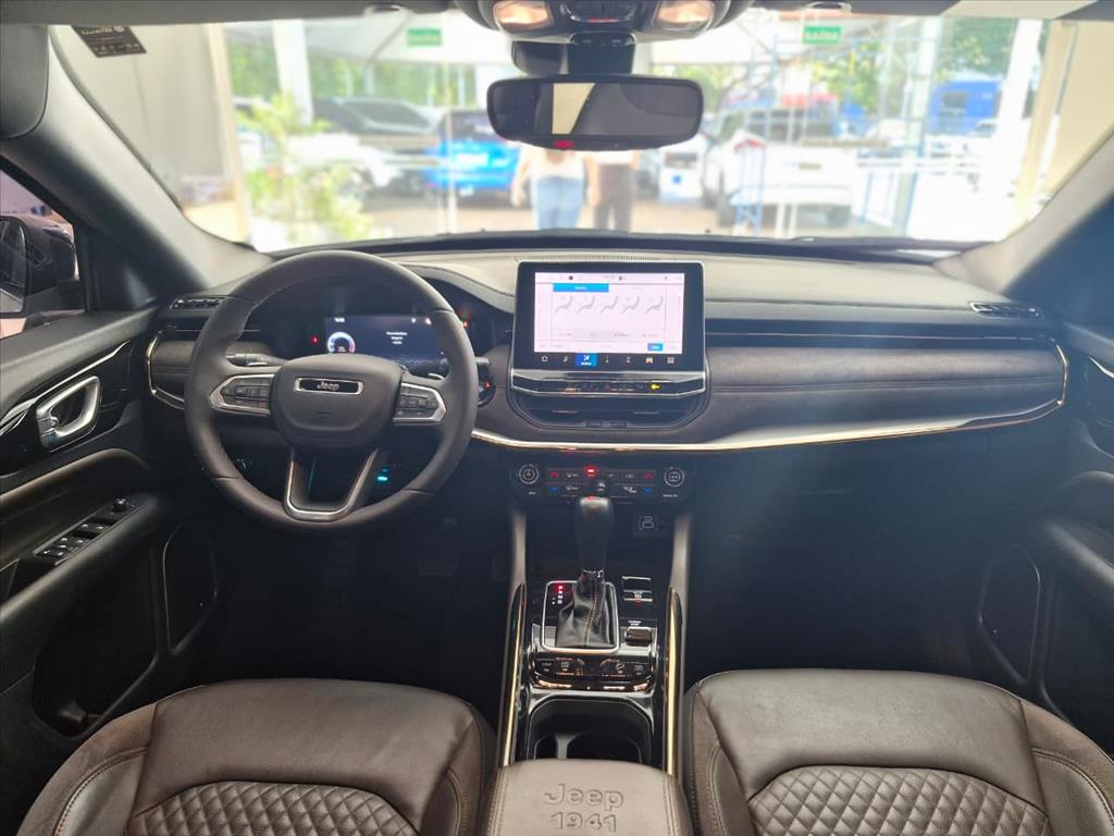 COMMANDER 1.3 T270 TURBO FLEX OVERLAND AT66