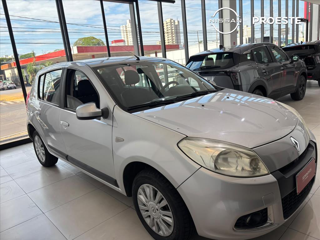 SANDERO 1.6 PRIVILÉGE 16V FLEX 4P AUTOMÁTICO6