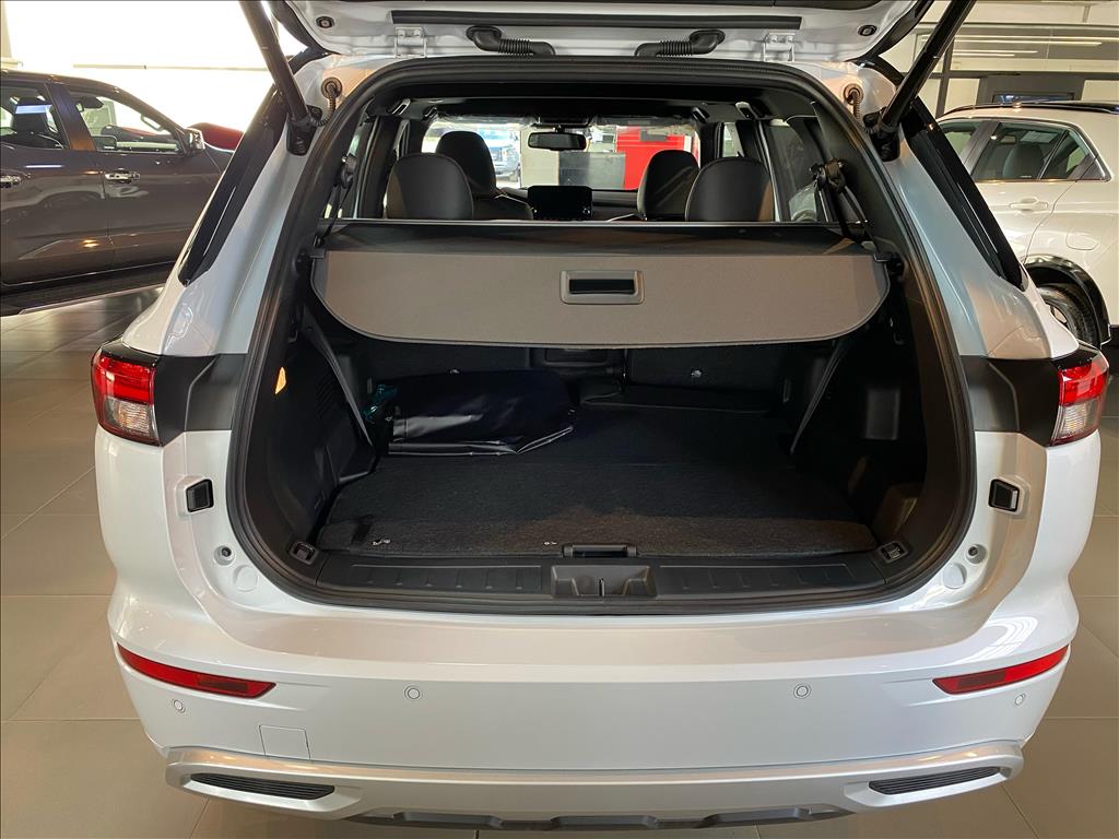 Mitsubishi-OUTLANDER-2.4 PHEV SIGNATURE S-AWC DHT