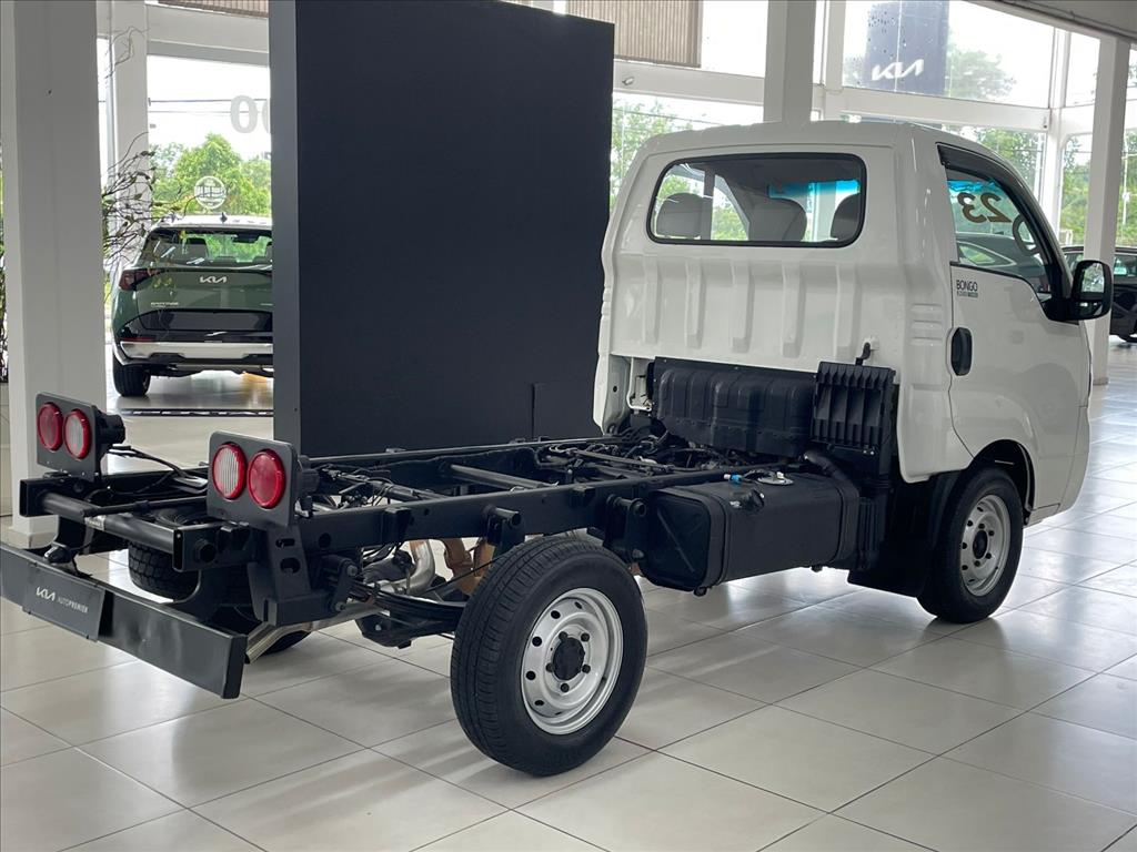 BONGO 2.5 TD DIESEL STD CS MANUAL5