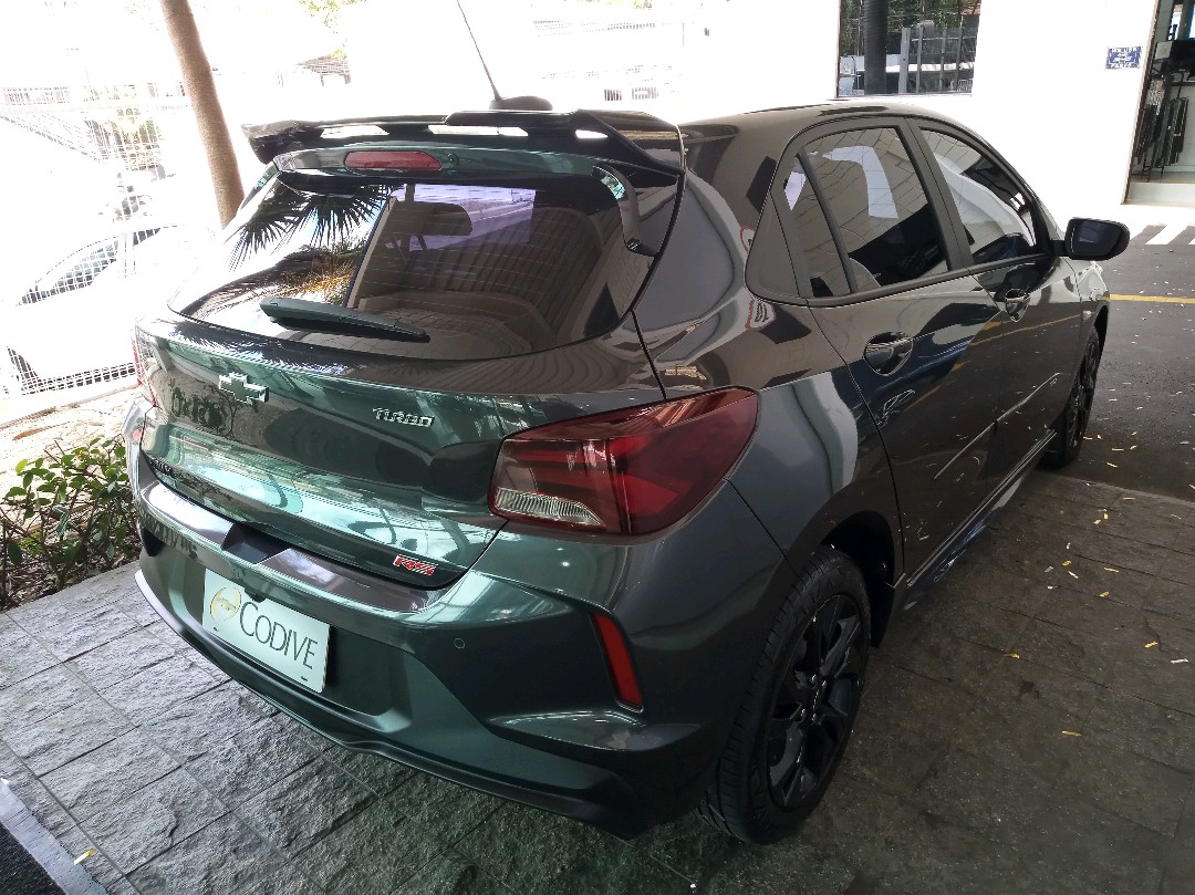 ONIX 1.0 TURBO FLEX RS AUTOMÁTICO4