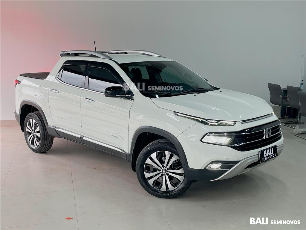 TORO 2.0 16V TURBO DIESEL VOLCANO 4WD AT9 TORO 2.0 16V TURBO DIESEL VOLCANO 4WD AT9