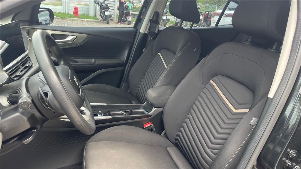 FASTBACK 1.0 TURBO 200 FLEX CVT12